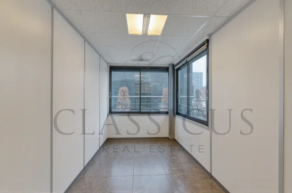 Grande surface de bureaux au 2ème étage – 263 m² – Genève Plainpalais