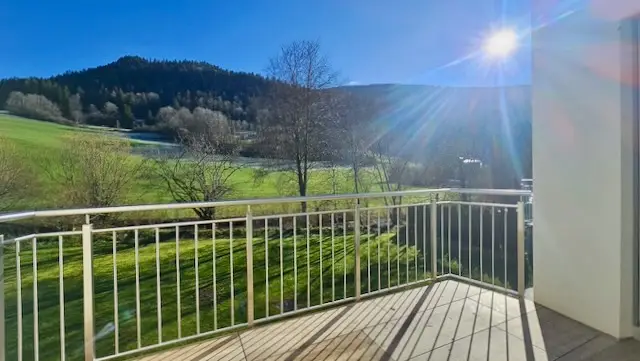 Villa mitoyenne située dans un agréable quartier prisé de Fleurier