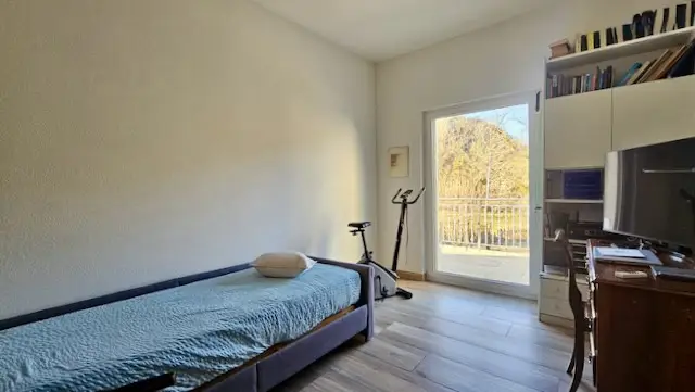 Villa mitoyenne située dans un agréable quartier prisé de Fleurier