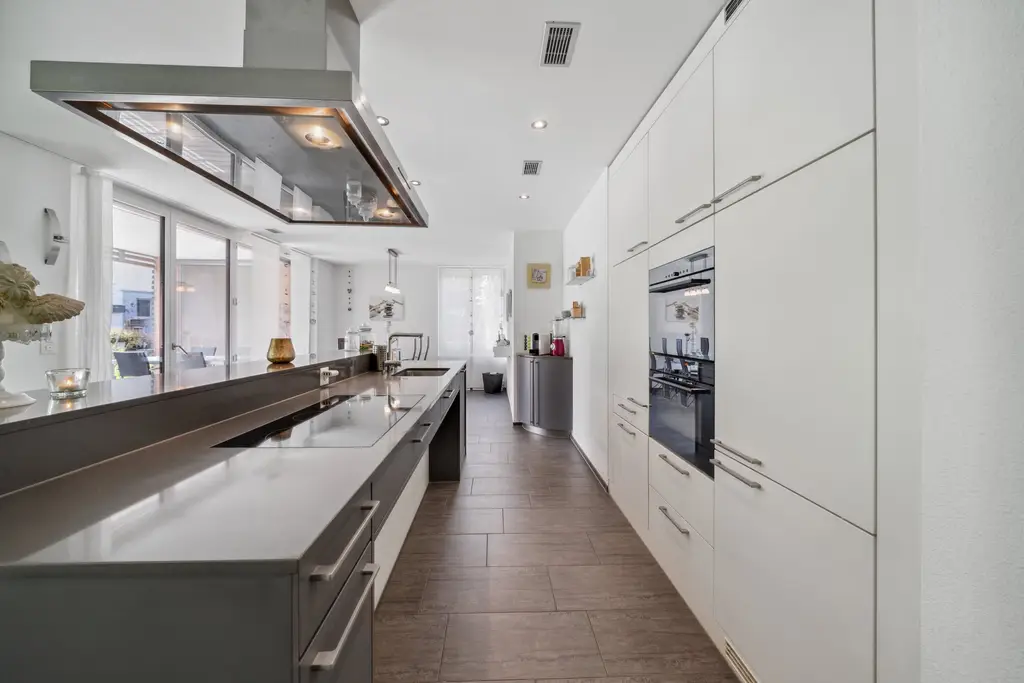 Exklusive 5.5 Zimmer &#8211; Gartenwohnung