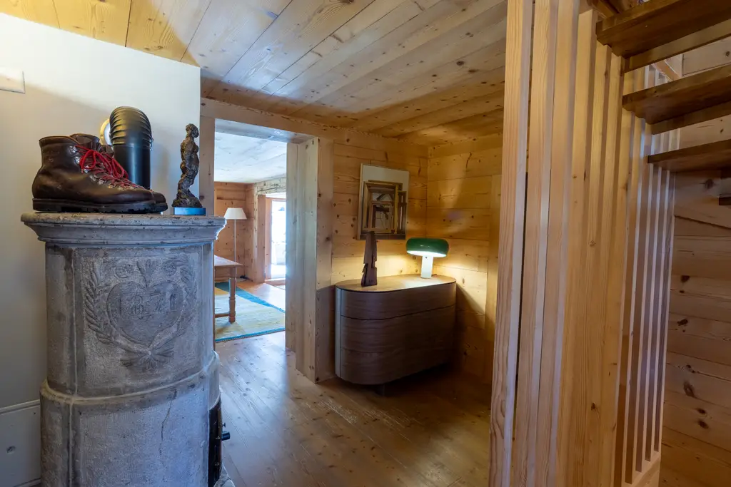 Chalet de 16 pièces : joyau au pied des Dents du Midi !