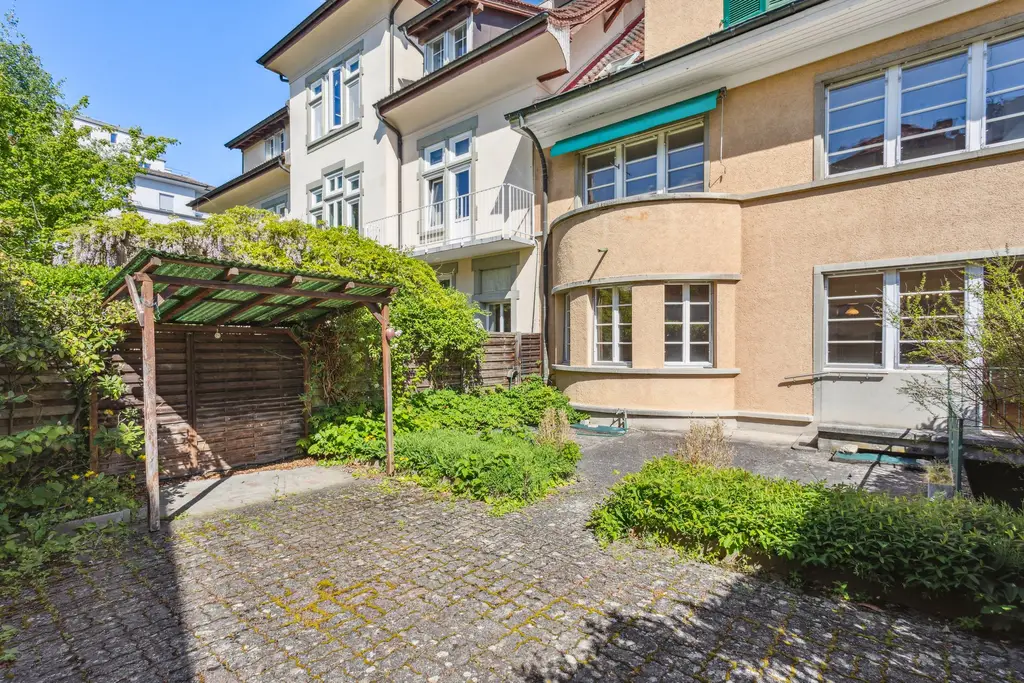 Rare : magnifique maison en plein coeur de la ville avec son jardin