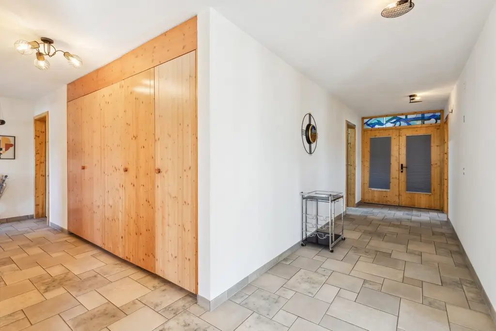 Superbe appartement de 5 p, de plain-pied, avec terrasse et jardin privés, à vendre