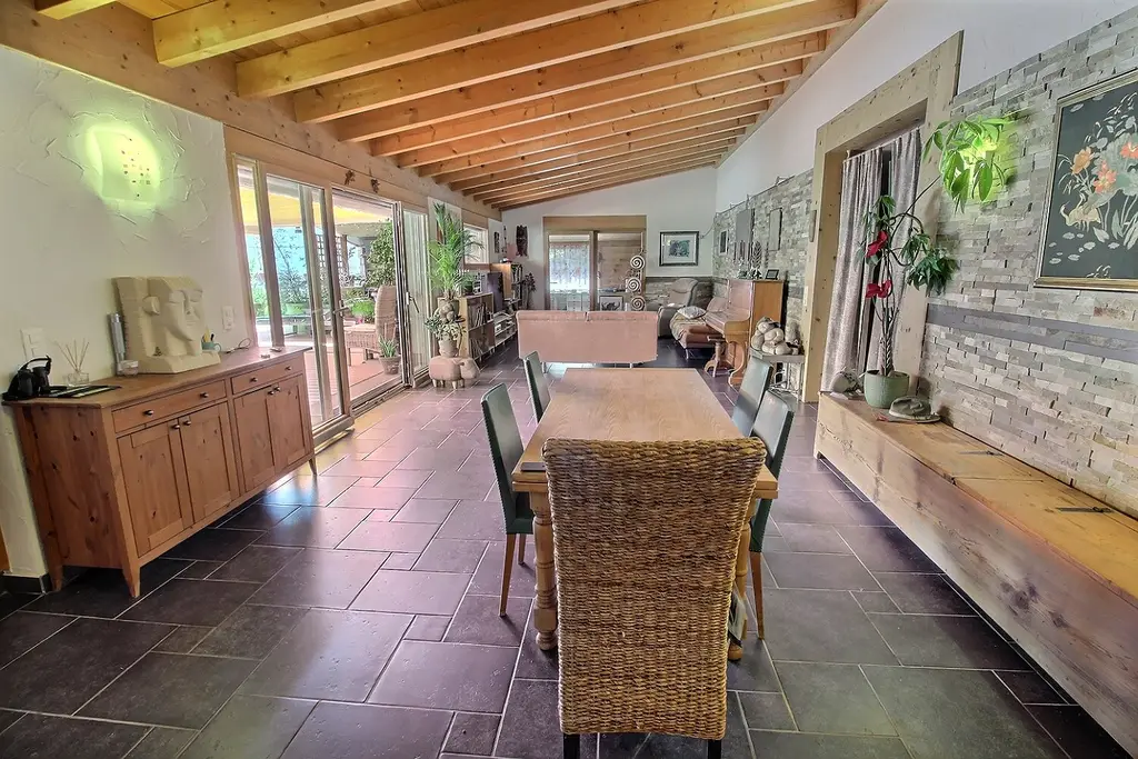 Magnifique maison avec panorama exceptionnel sur les montagnes