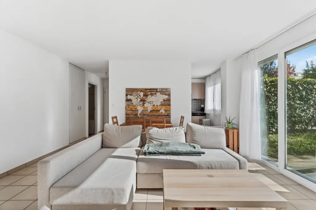 Lumineux 2.5 pièces en rez de jardin