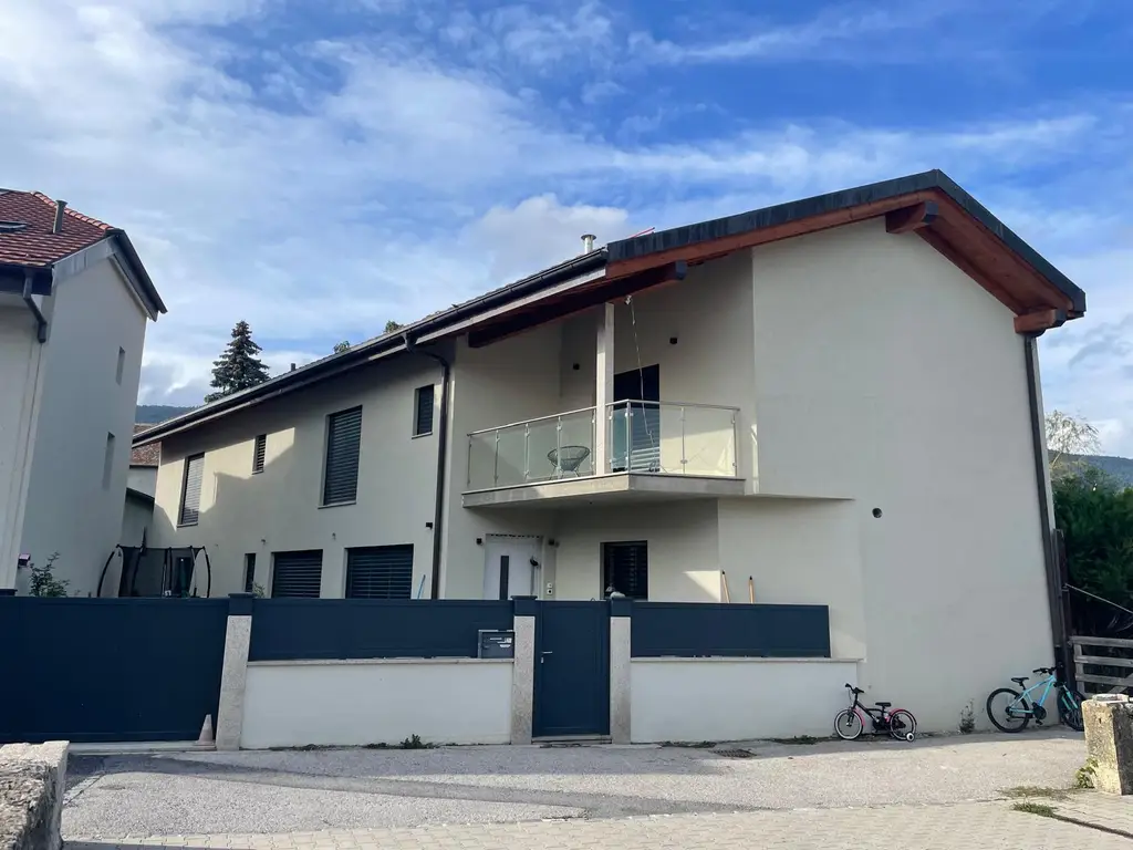 Spacieuse maison familiale de 7 pièces avec jardin, sous- sol et finitions haut de gamme &#8211; 1145 Bière