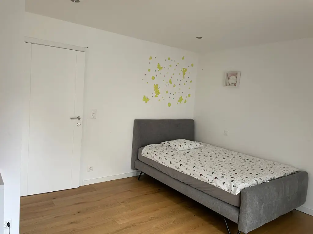 Spacieuse maison familiale de 7 pièces avec jardin, sous- sol et finitions haut de gamme &#8211; 1145 Bière