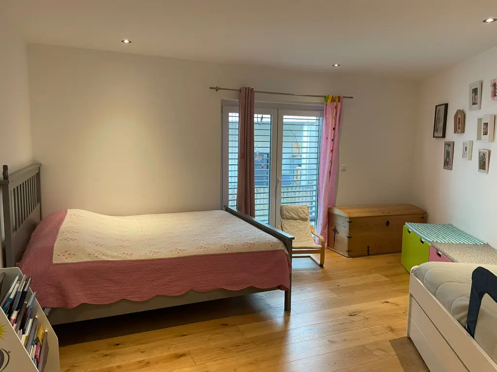 Spacieuse maison familiale de 7 pièces avec jardin, sous- sol et finitions haut de gamme &#8211; 1145 Bière