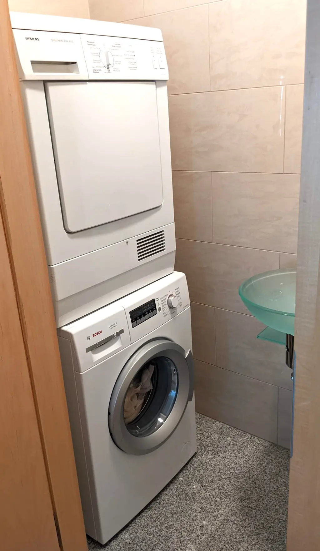 À LOUER SUPERBE APPARTEMENT – 6 PIÈCES – 155 M² GENÈVE – RIVE DROITE – À 100 M DU LAC