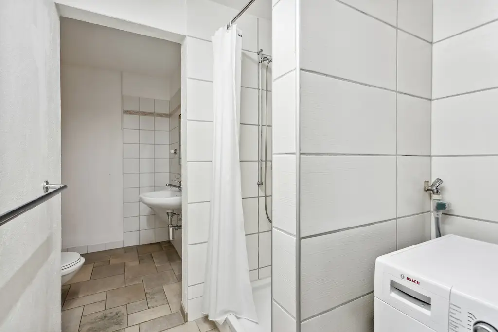 Superbe appartement de 5 p, de plain-pied, avec terrasse et jardin privés, à vendre