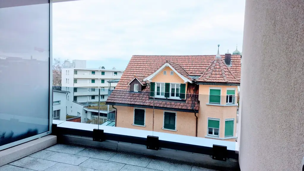 Lichtdurchflutete Zentrale Wohnung