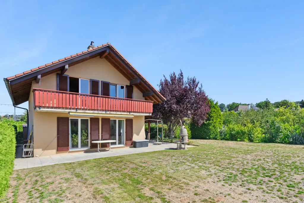 Ravissante maison individuelle avec un magnifique jardin, idéale pour une famille