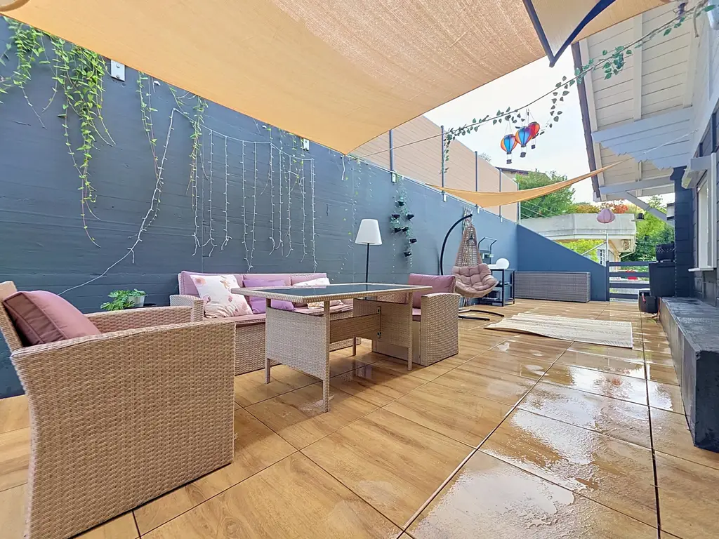 Maison indépendante de caractère avec jardin, studio et potentiel locatif