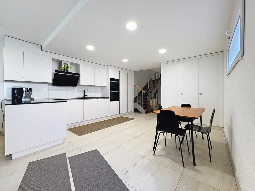 Coup de cœur assuré – appartement de 4,5 pièces avec terrasse, balcons et entrée privative à 10 minutes de Lausanne