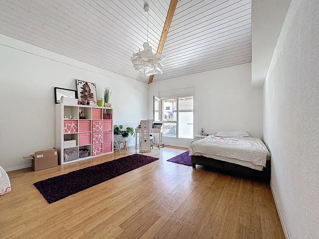 Coup de cœur assuré – appartement de 4,5 pièces avec terrasse, balcons et entrée privative à 10 minutes de Lausanne