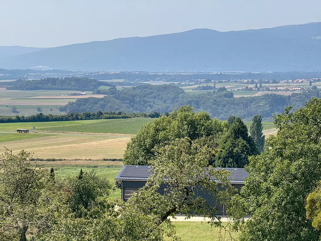Coup de cœur assuré – appartement de 4,5 pièces avec terrasse, balcons et entrée privative à 10 minutes de Lausanne