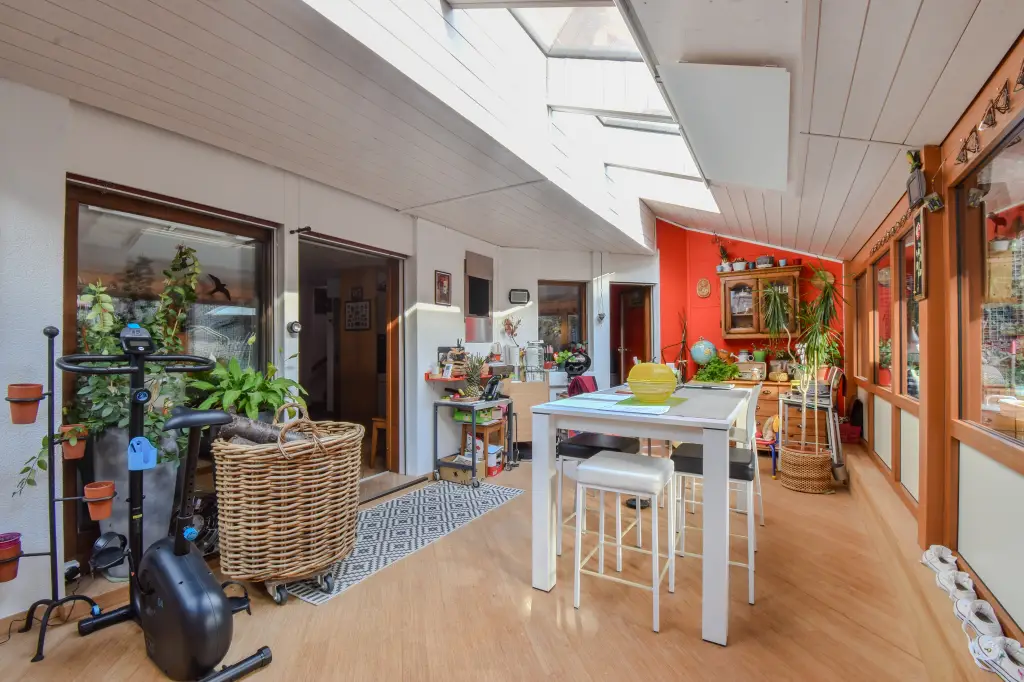 Villa familiale contiguë à Muraz