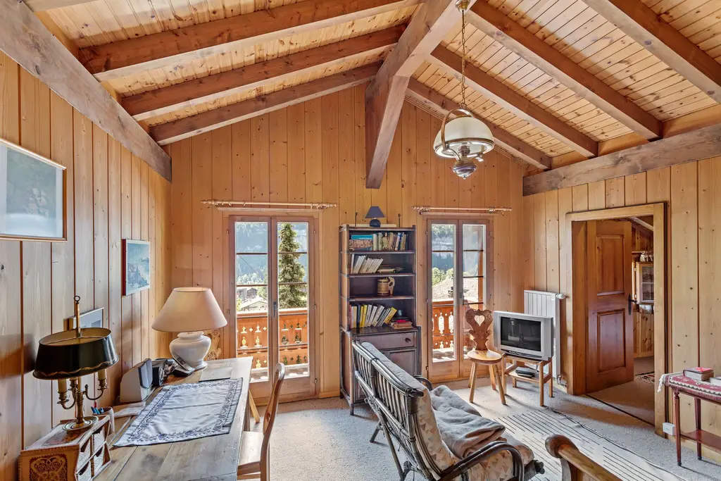 Charmant chalet de 9 pièces au cœur du village à Champéry !