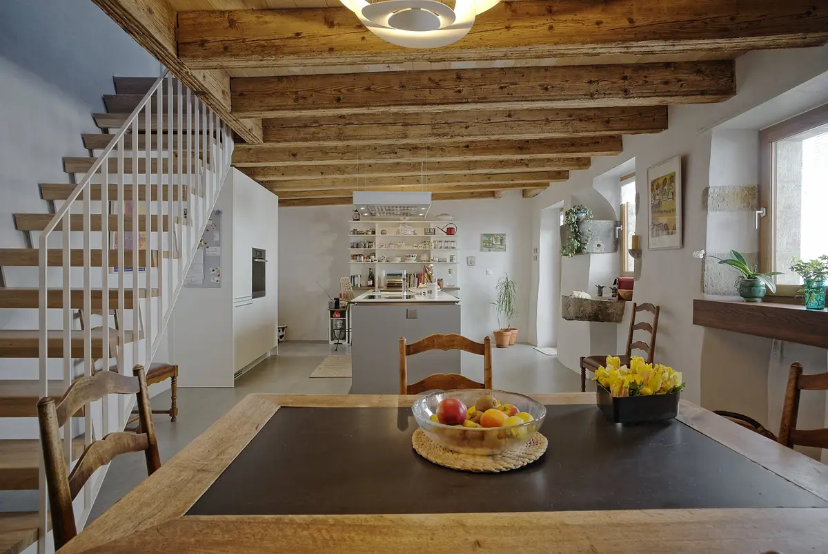 Immeuble historique entièrement rénové comprenant 3 appartements