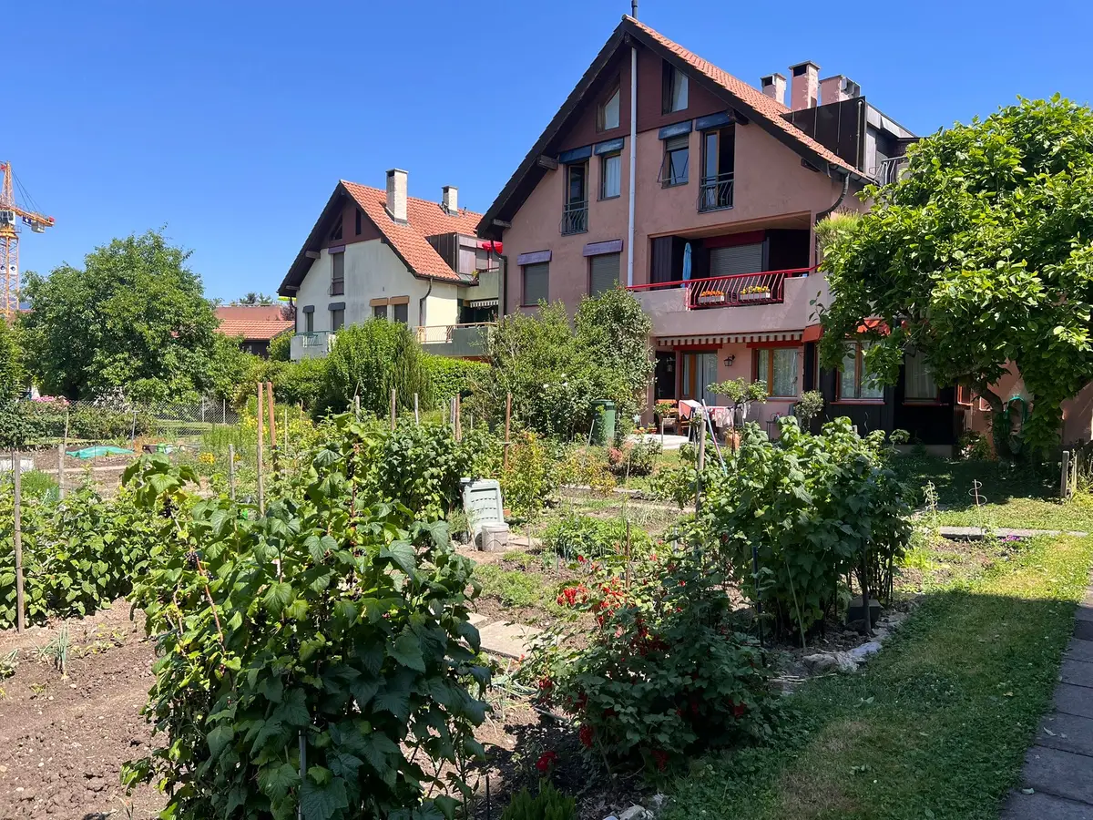 Yverdon - Attique en duplex de 5,5 pièces avec grande terrasse et véranda d'hiver 