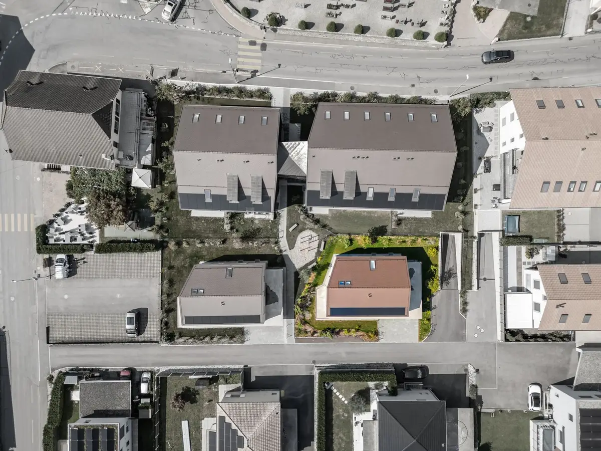 Très belle villa neuve au coeur du village & à deux pas du lac!