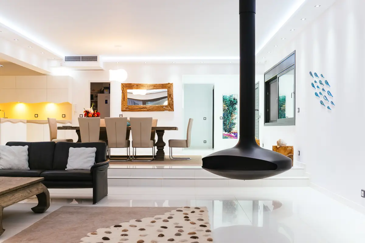 Luxury Seafront Villa. Ideal for Groups, Families, Friends, Workshops