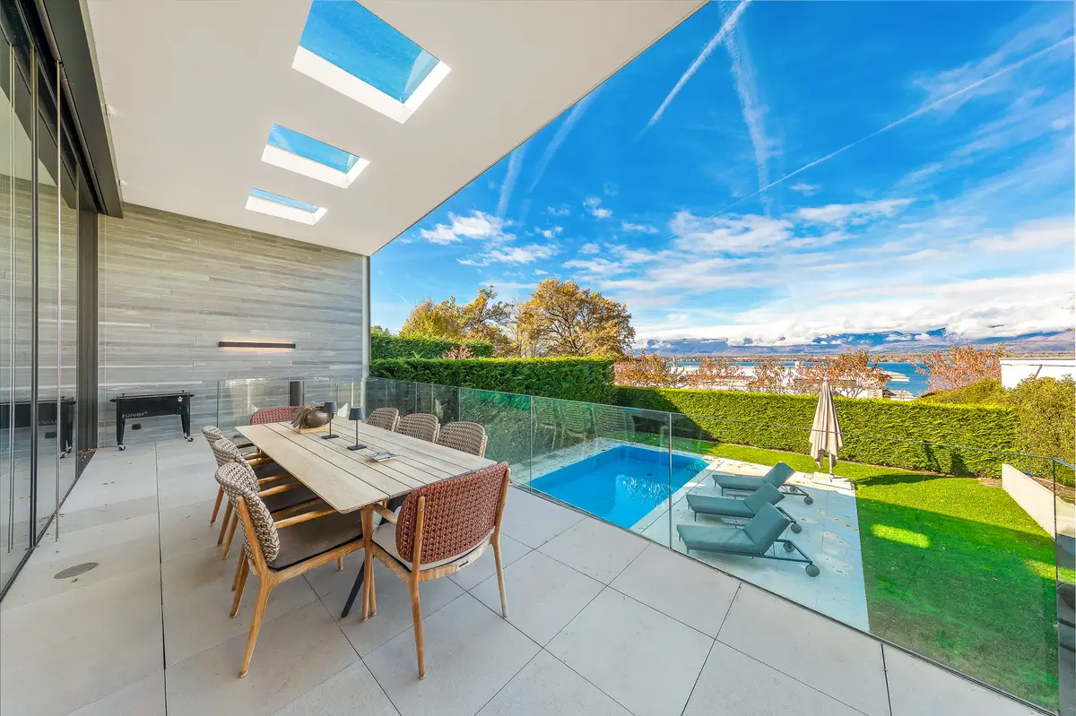 Villa contemporaine d’exception – Accès privé au lac