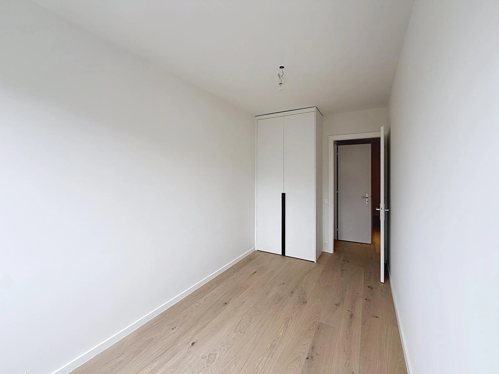 Champel / Parc Bertrand – Appartement 5 pièces en excellent état avec balcon et parking intérieur