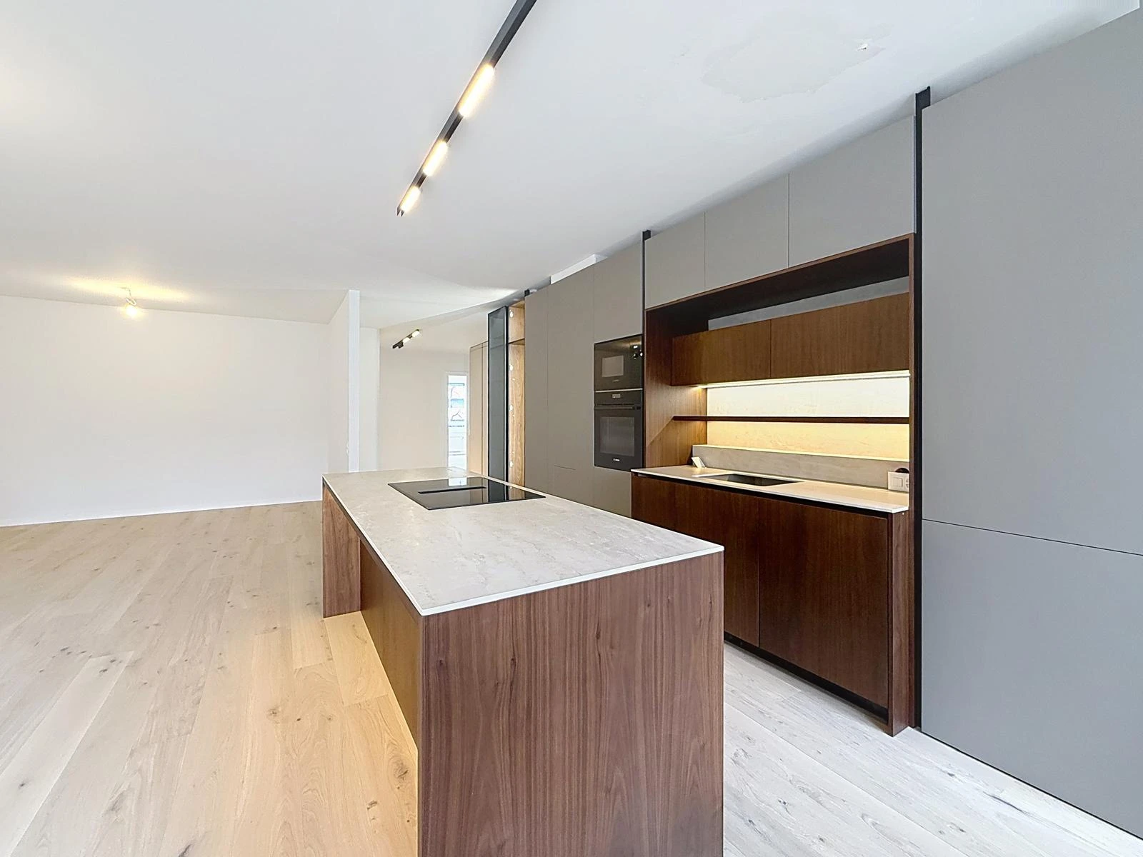 Champel / Parc Bertrand – Appartement 5 pièces en excellent état avec balcon et parking intérieur