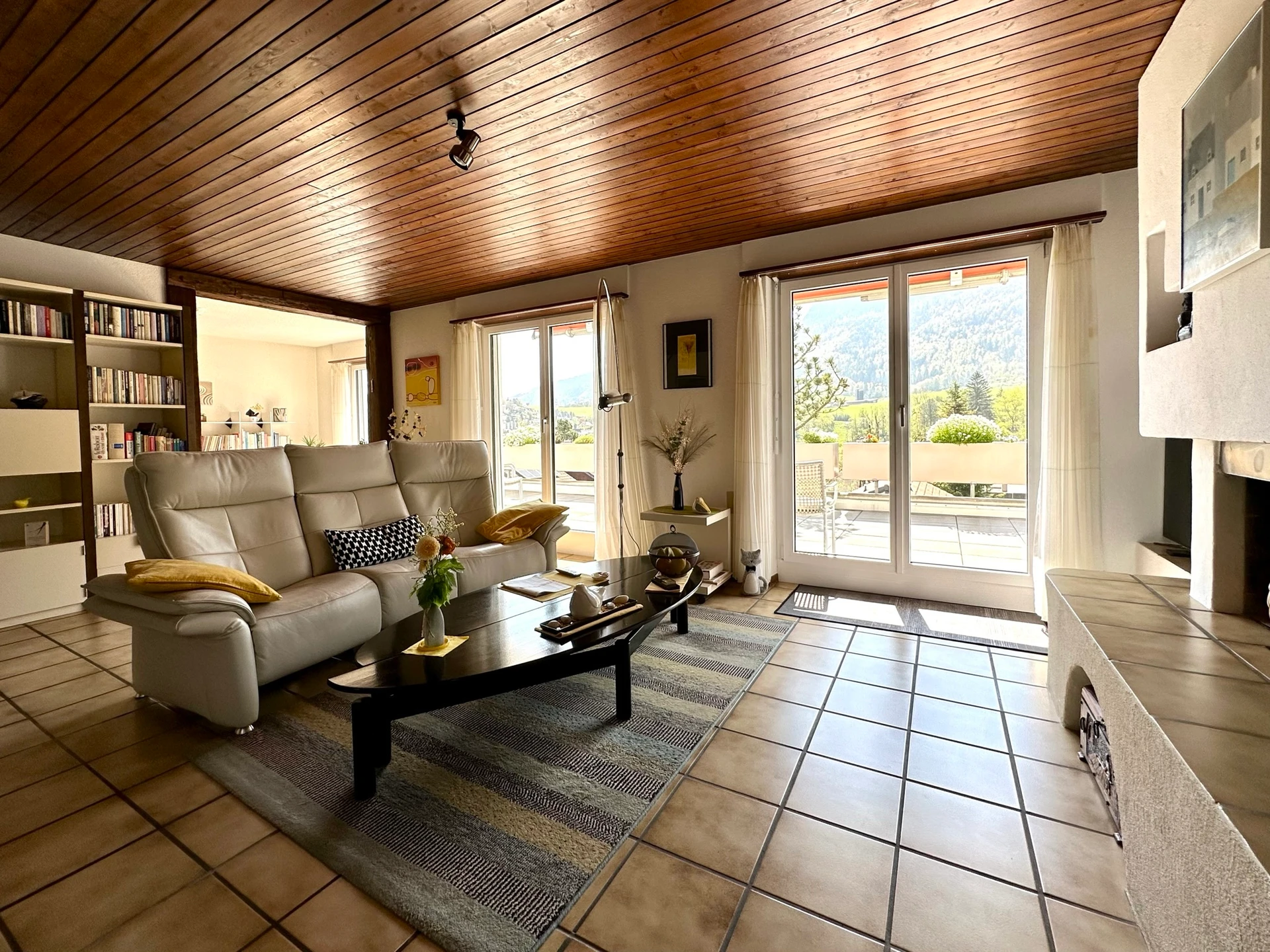Grand appartement de 4.5 pièces en PPE