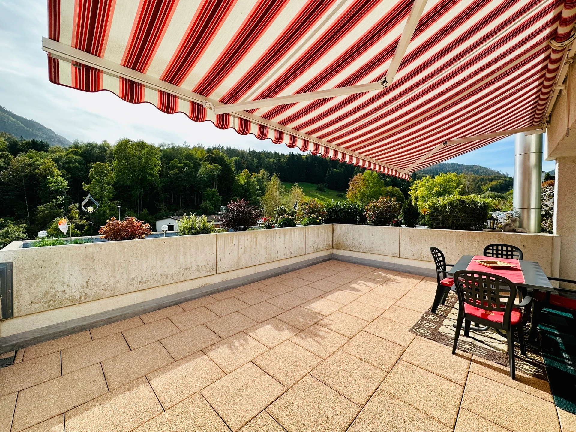 Appartement terrasse de 5.5 pièces en PPE