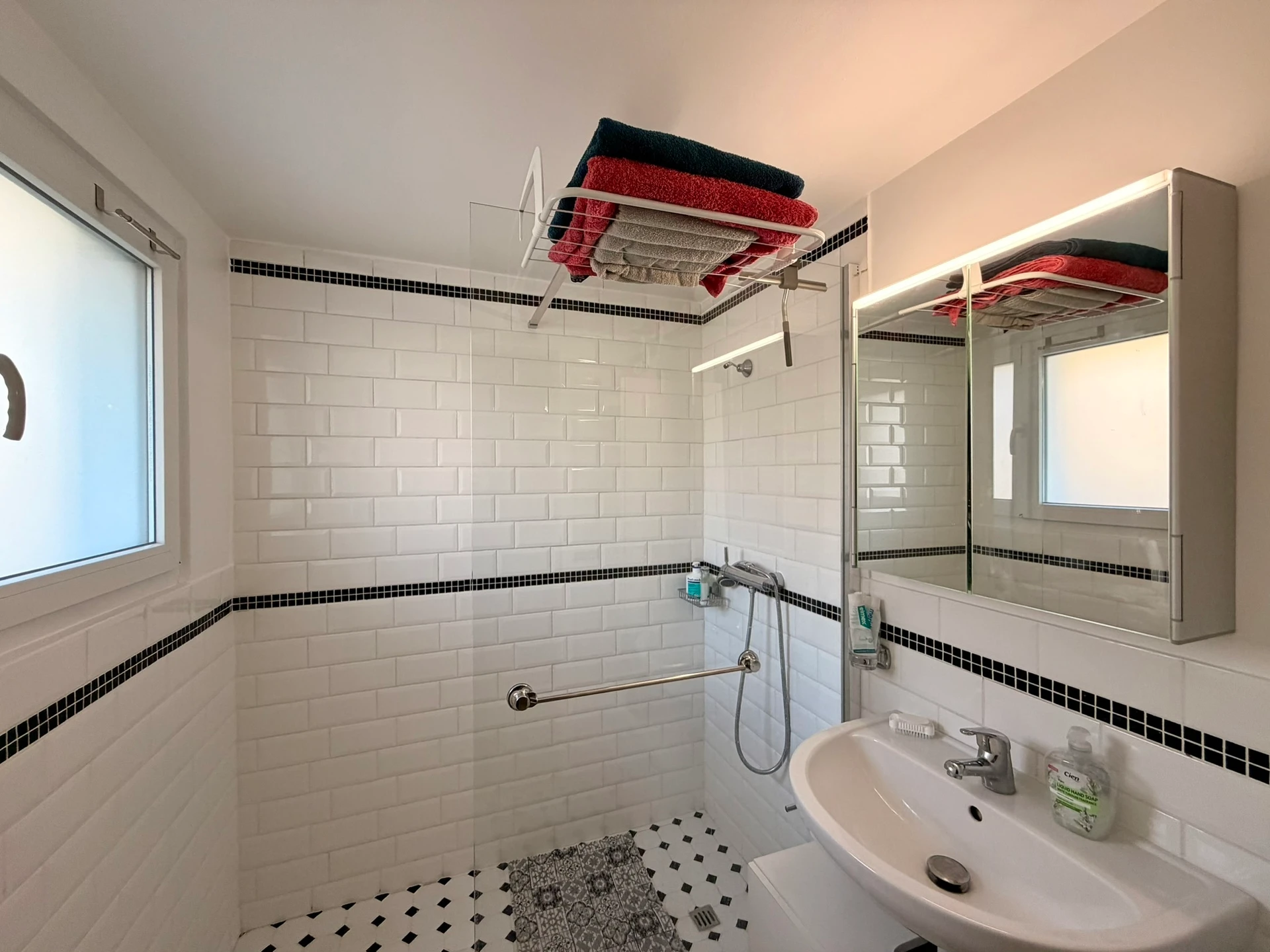 Maison mitoyenne &#8211; 2 appartements
