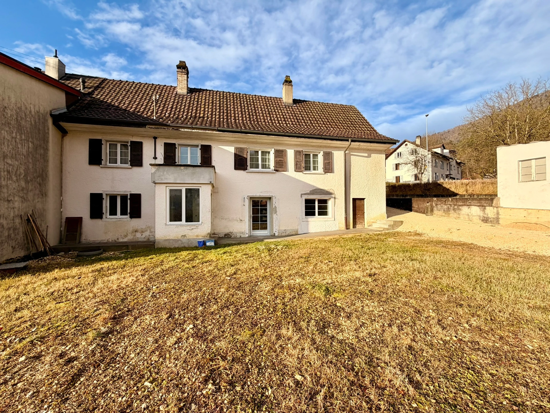 Maison mitoyenne &#8211; 2 appartements