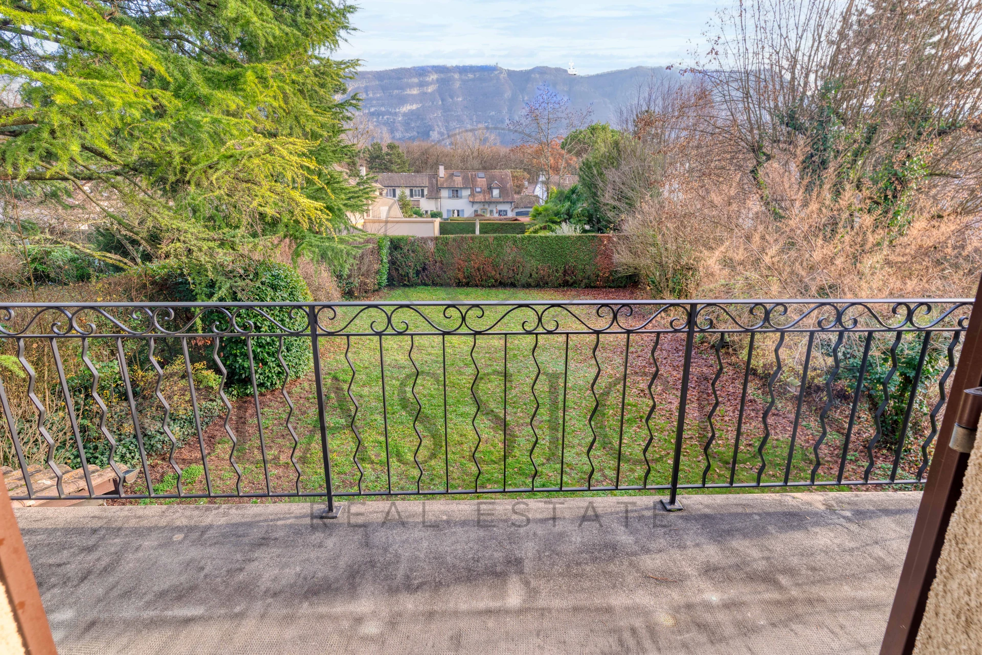 Maison Breccolini familiale avec suite parentale, 4 chambres et jardin plein Sud