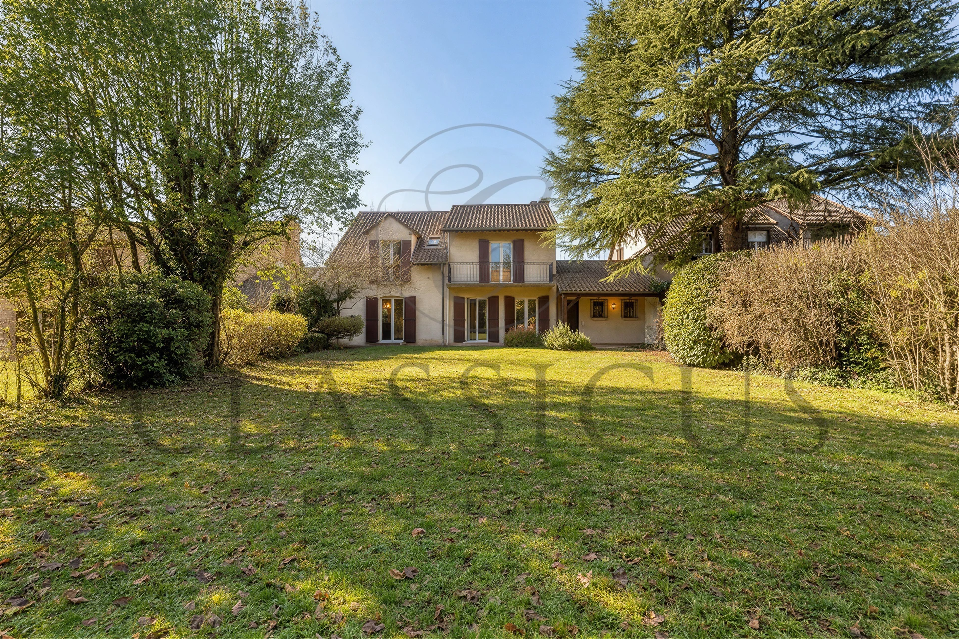 Maison Breccolini familiale avec suite parentale, 4 chambres et jardin plein Sud