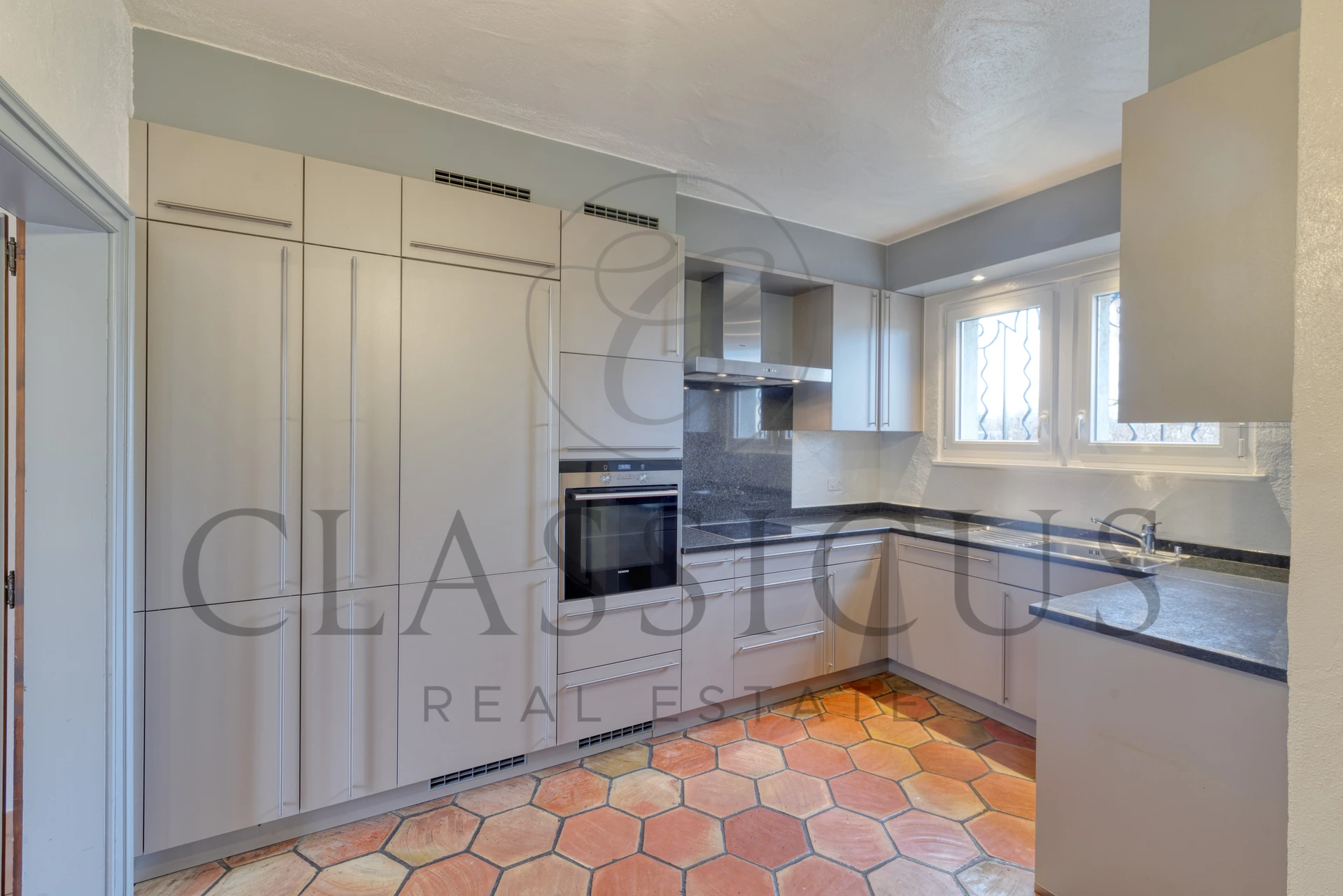 Maison Breccolini familiale avec suite parentale, 4 chambres et jardin plein Sud