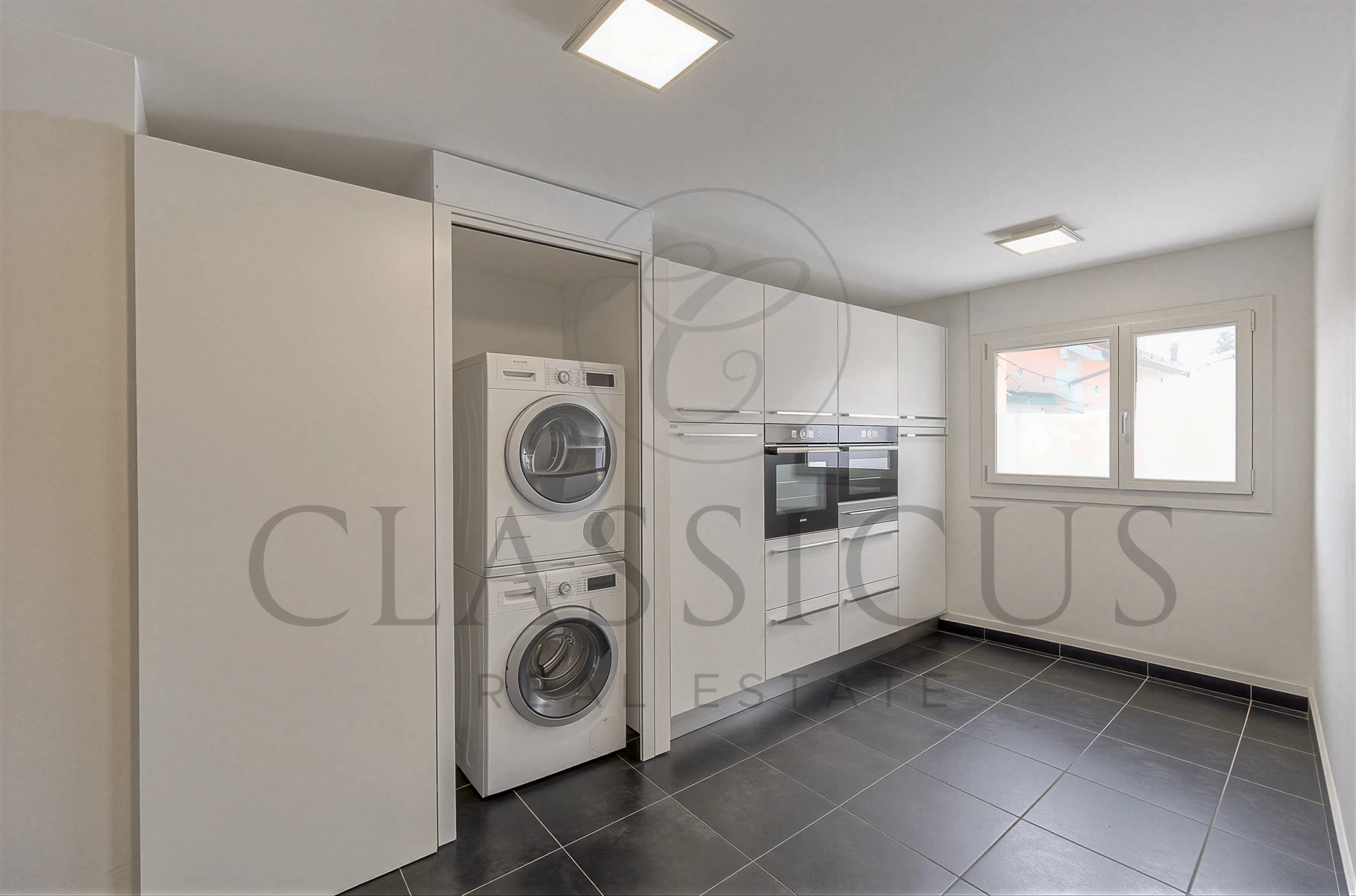 La Plaine – Appartement 4 pièces contemporain avec balcon, parking intérieur et accès immédiat à la gare