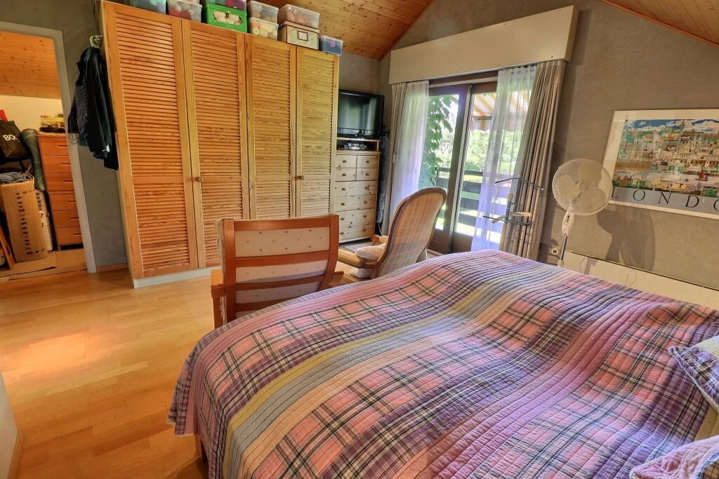 Maison de Charme en Viager Occupé – Opportunité Rare à Veyrier