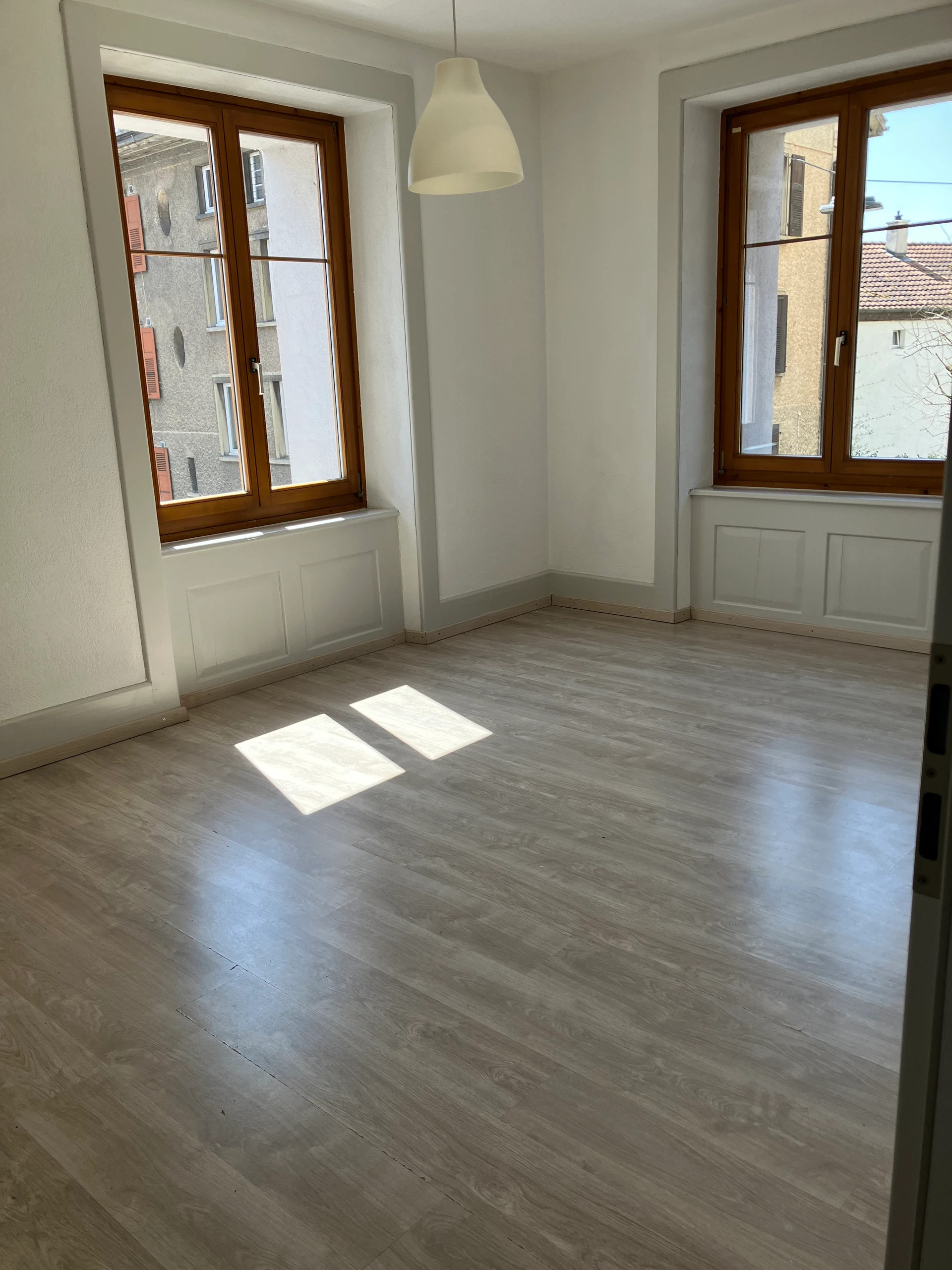 Élégant Appartement de 3.5 pièces à louer au cœur de Delémont