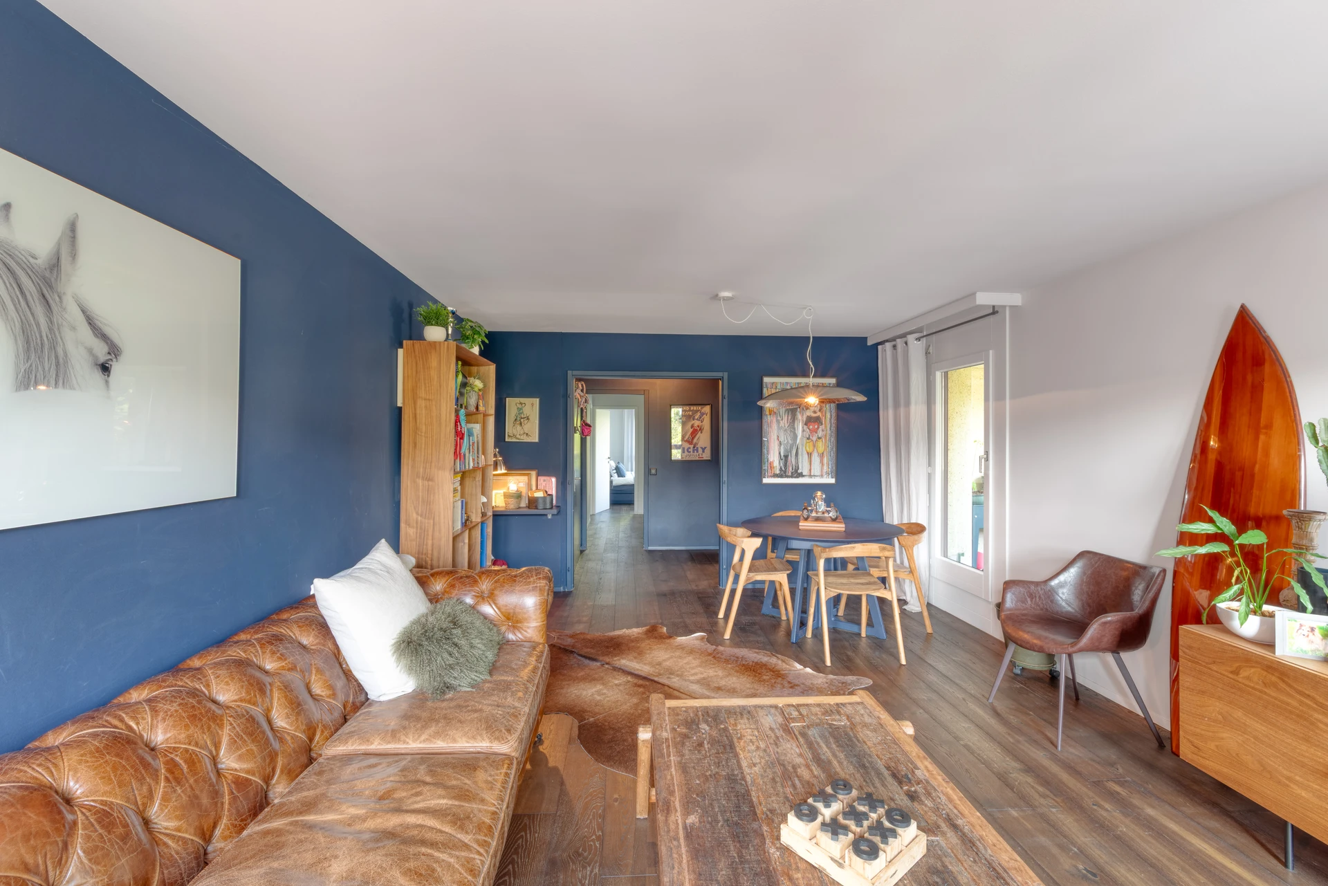 Appartement traversant rénové de 4 pièces avec deux balcons